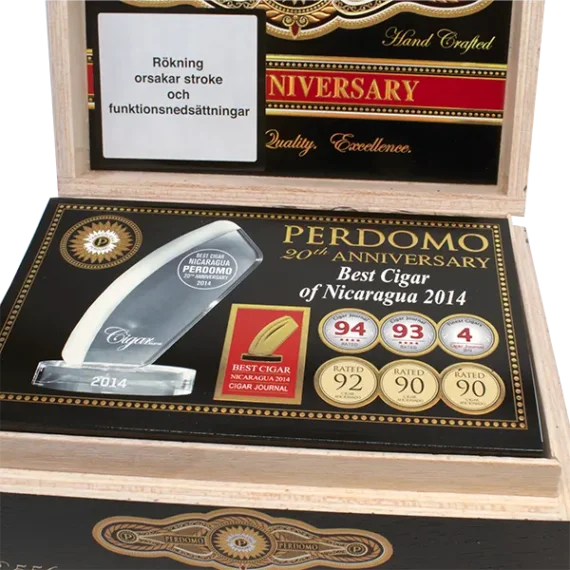 Perdomo 20th Anniversary Robusto Maduro cigarr