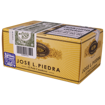 Jose L Piedra Petit Cazadores Cigarr