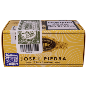 Jose L Piedra Petit Cazadores Cigarr