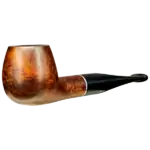 Jean Claude pipan har en klassisk tidlös design med runt piphuvud.