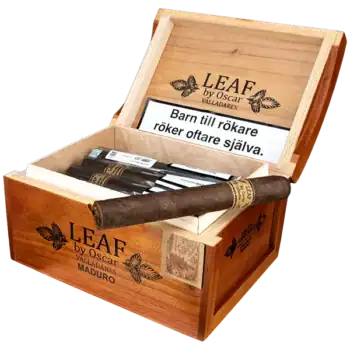 Leaf by Oscar Maduro Toro