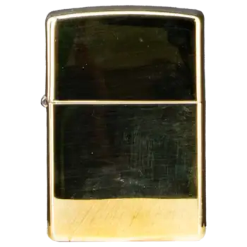 Zippo High Polish Brass är en tändare gjord i metall. Zippo High Polish Brass har en yta i polerad mässing.